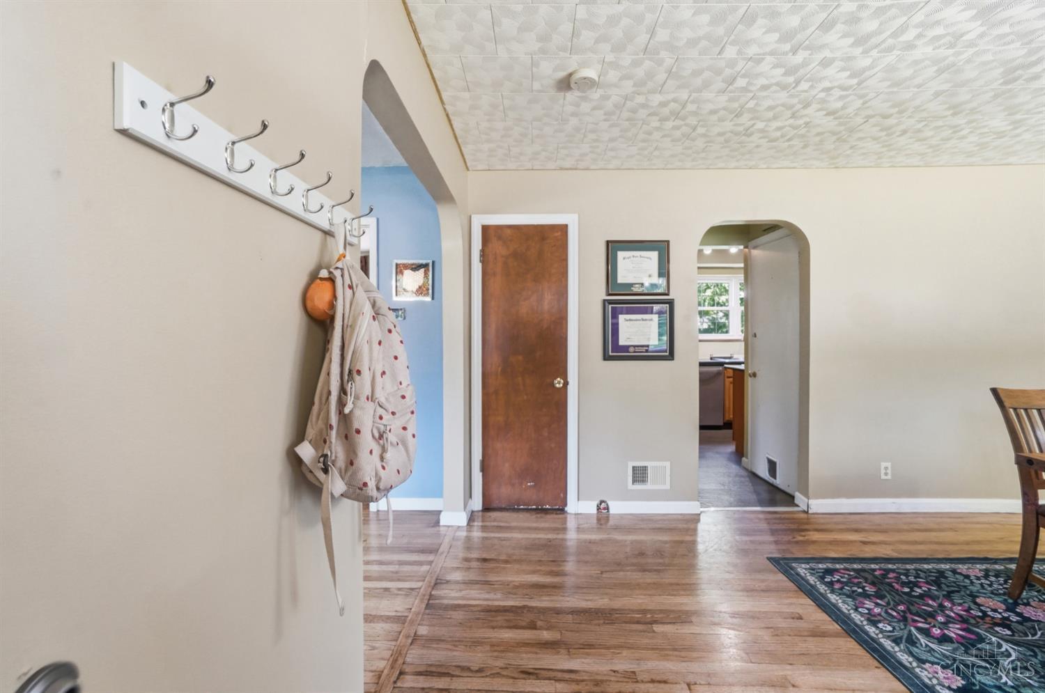 1525 Westview Court