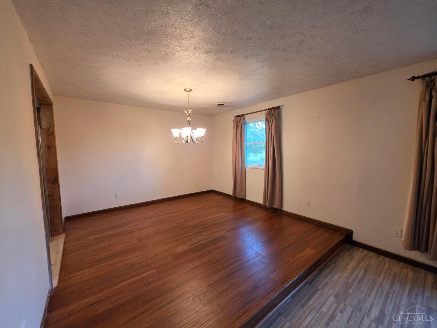 7483 Horizon Hill Drive