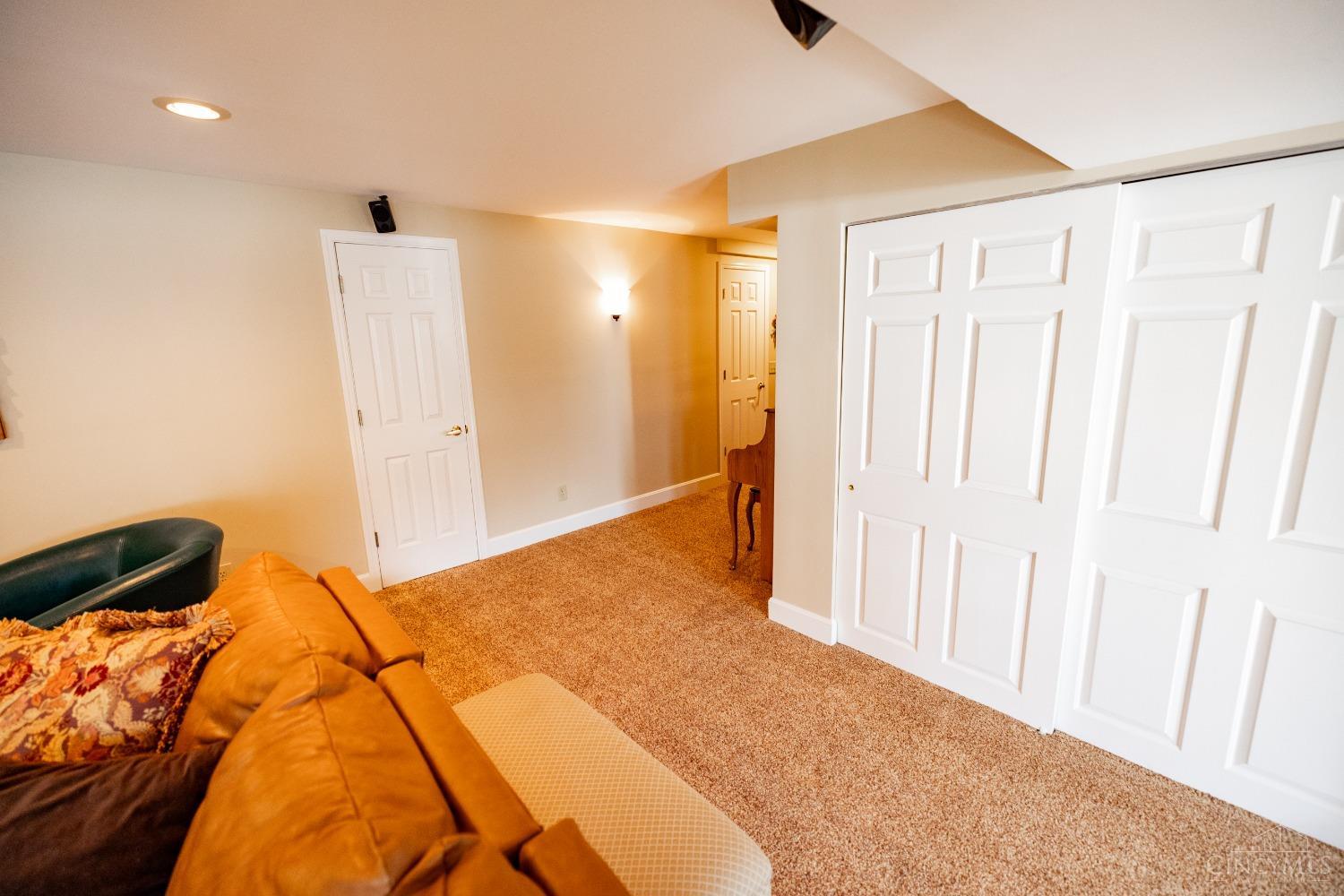 5753 Chapel Heights Lane, Colerain Twp, Ohio image 46