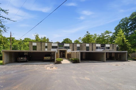 Condo For Sale - 399 W Galbraith Road #109<br/> Cincinnati, OH 45215