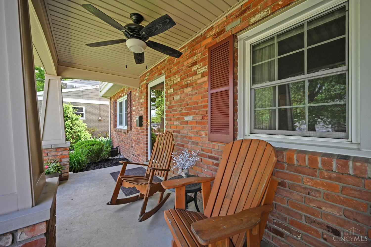 6847 Meadowdale Circle