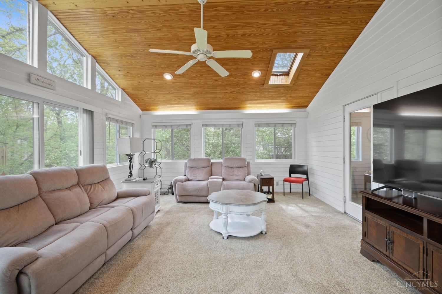 3714 Wood Trail Drive, Mason, Ohio image 10