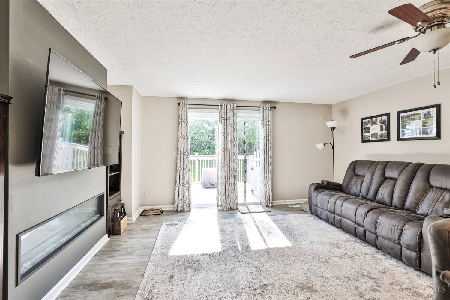 8033 Mill Creek Circle, West Chester, Ohio image 6