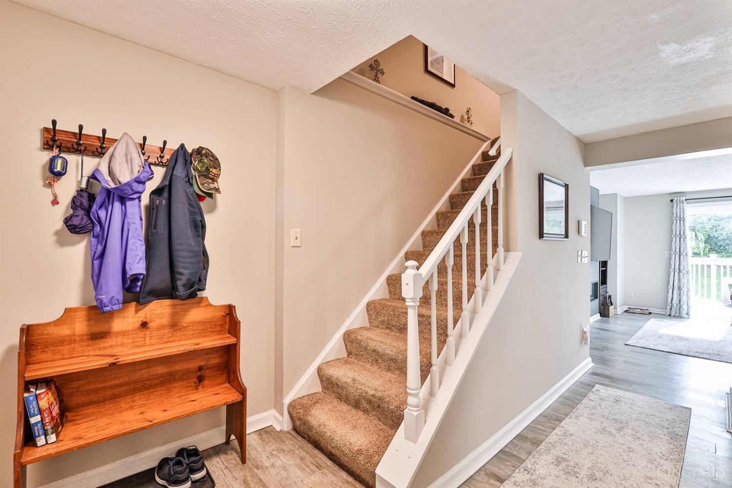 8033 Mill Creek Circle, West Chester, Ohio image 4
