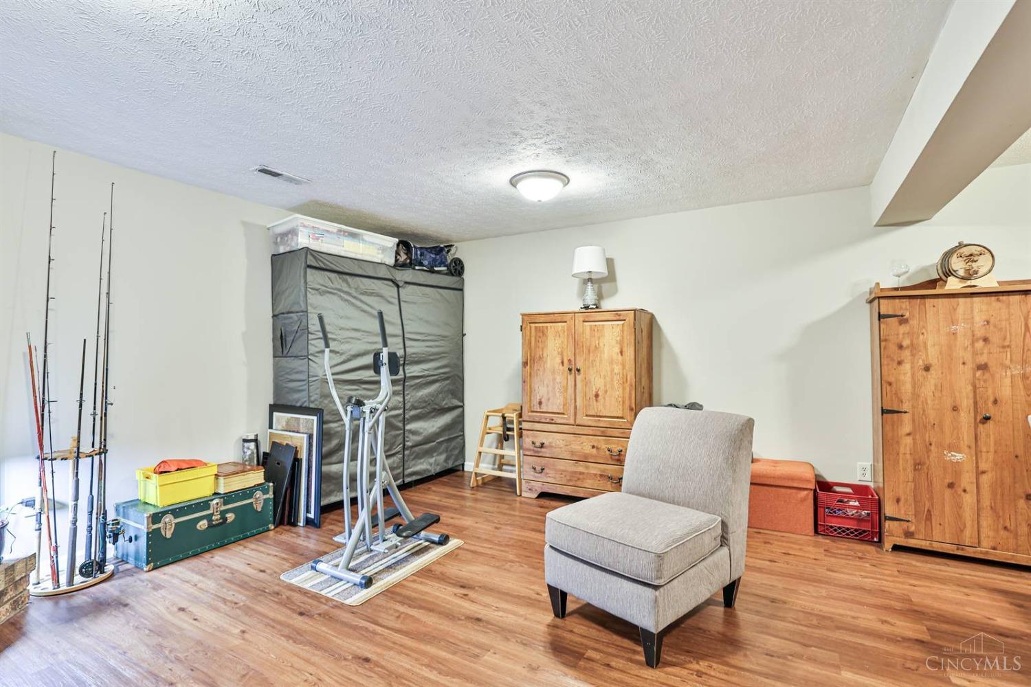 8033 Mill Creek Circle, West Chester, Ohio image 21