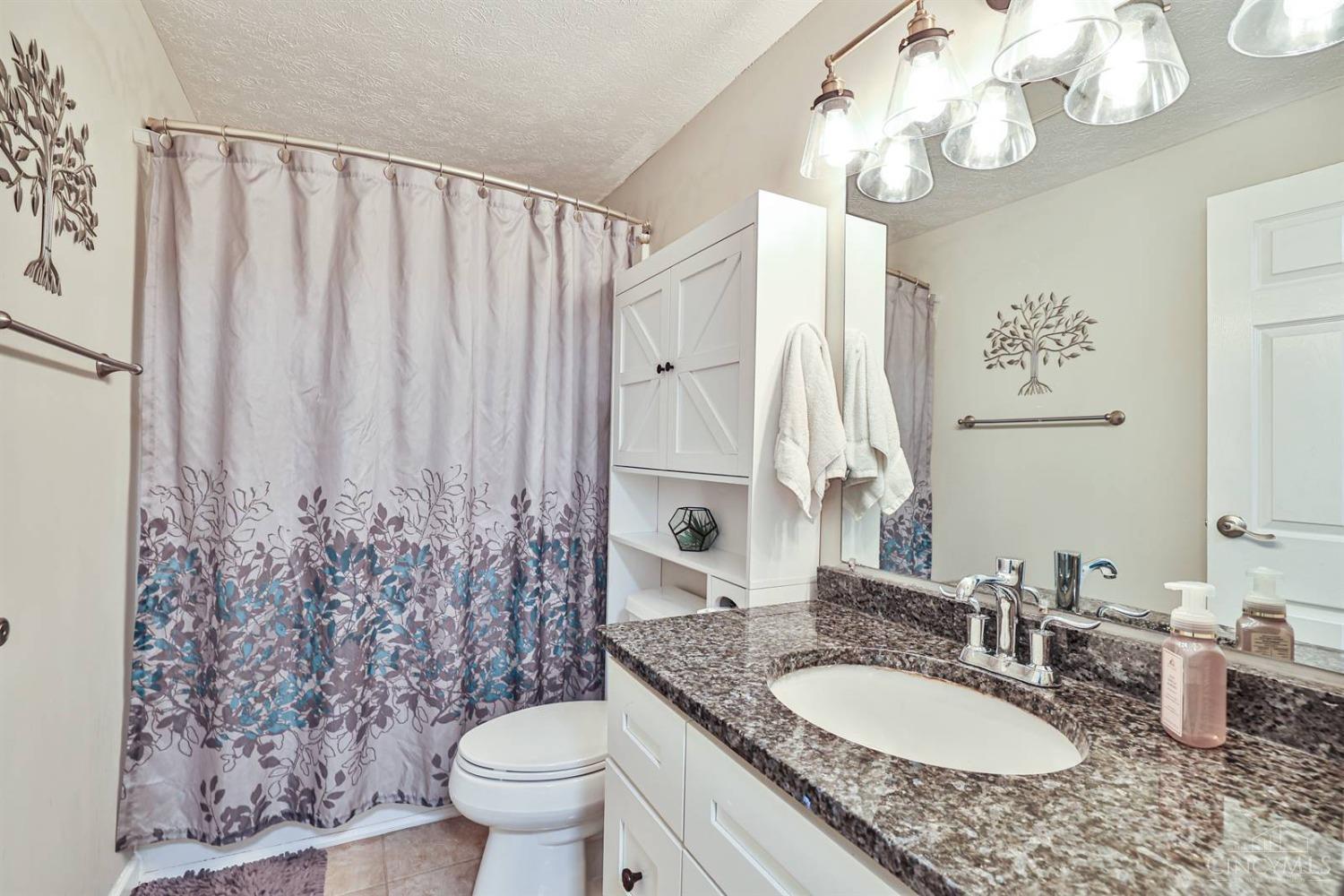 8033 Mill Creek Circle, West Chester, Ohio image 18