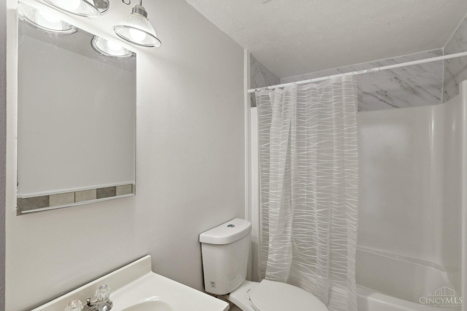 10921 Penarth Drive, Colerain Twp, Ohio image 15