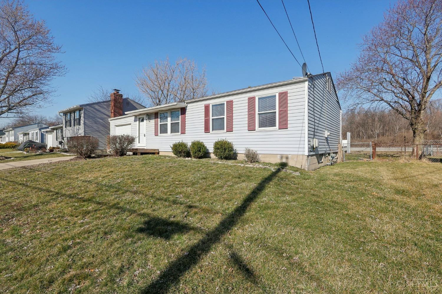 10921 Penarth Drive, Colerain Twp, Ohio image 2