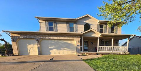Photo of 3840 Hickory View Dri Dr, Fairfield Township, OH 45011 (MLS # 1875990)