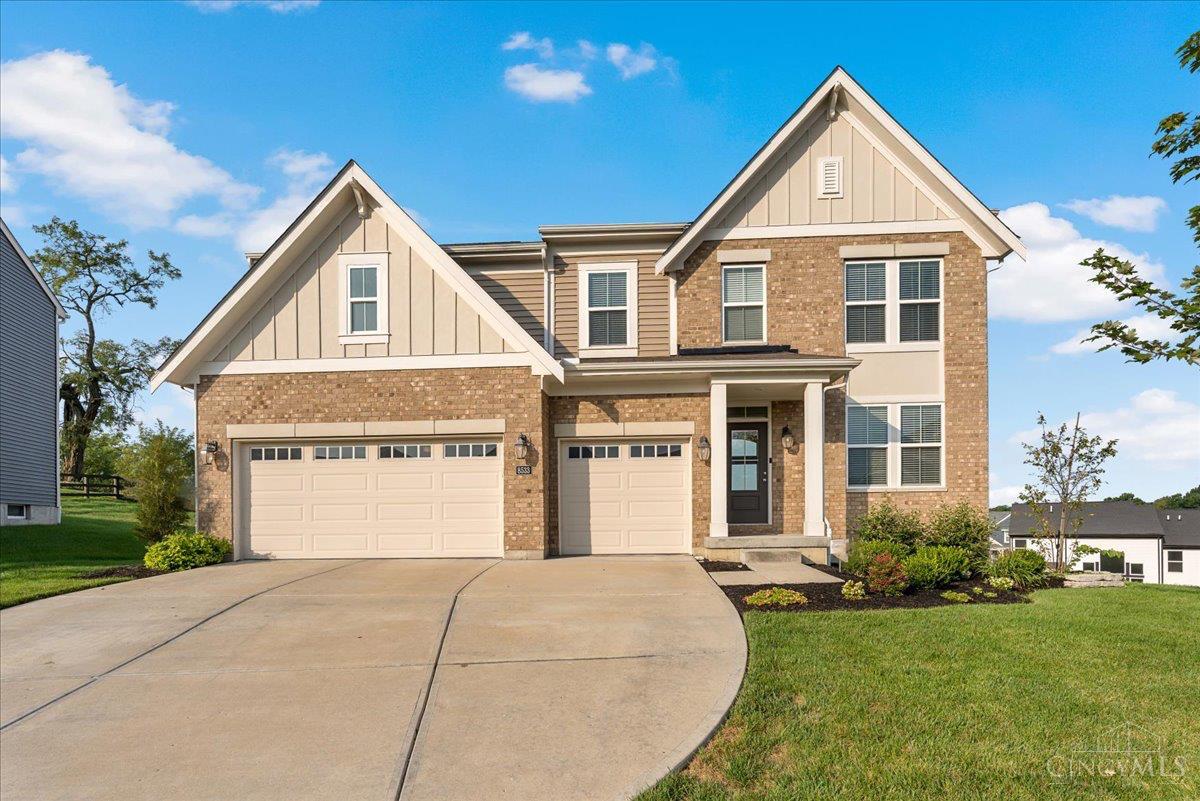 8533 Sweetbay Circle