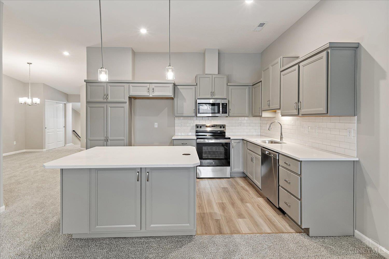 531 Tradition Ridge 81303
