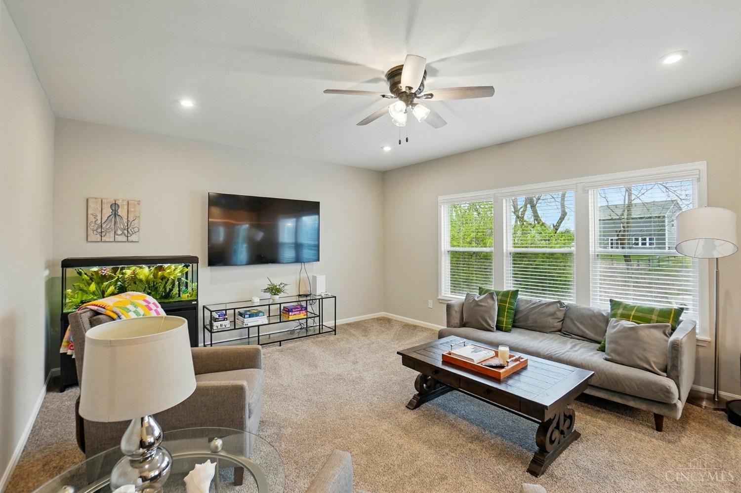 Franklin Twp, Ohio 45005, United States, 4 Bedrooms Bedrooms, ,4 BathroomsBathrooms,Residential,Pending,110753