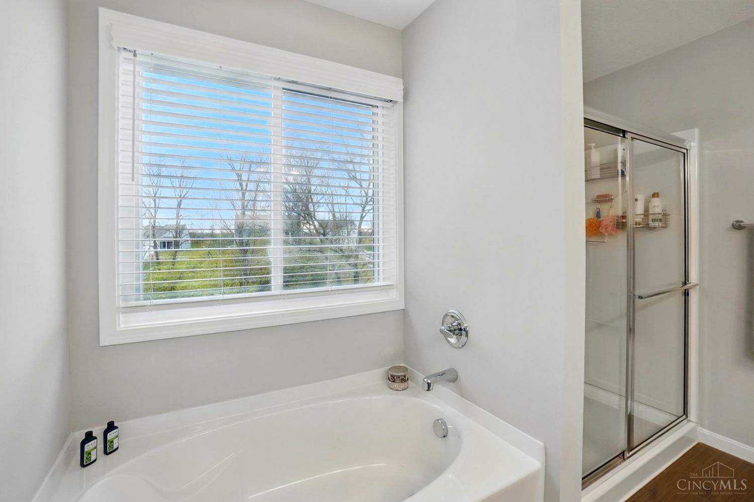 Franklin Twp, Ohio 45005, United States, 4 Bedrooms Bedrooms, ,4 BathroomsBathrooms,Residential,Pending,110753