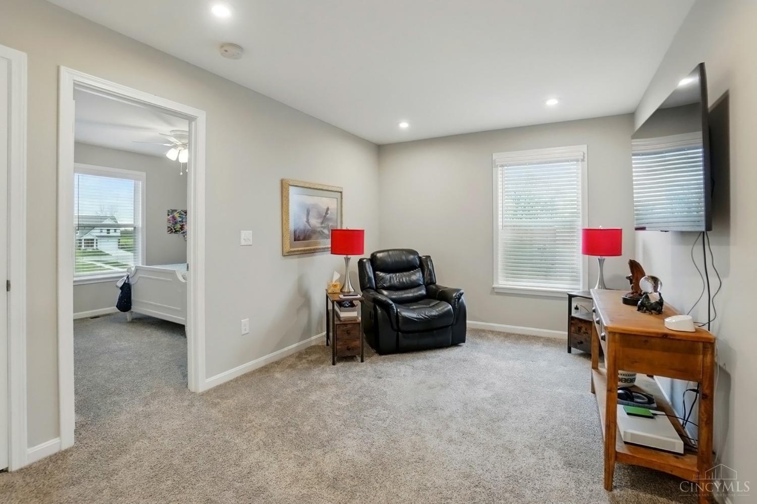 Franklin Twp, Ohio 45005, United States, 4 Bedrooms Bedrooms, ,4 BathroomsBathrooms,Residential,Pending,110753