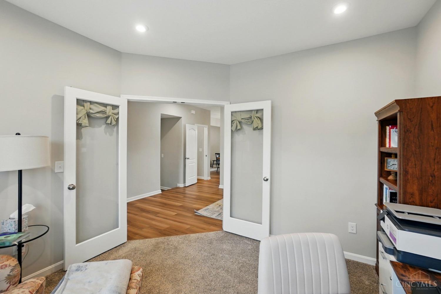 Franklin Twp, Ohio 45005, United States, 4 Bedrooms Bedrooms, ,4 BathroomsBathrooms,Residential,Pending,110753