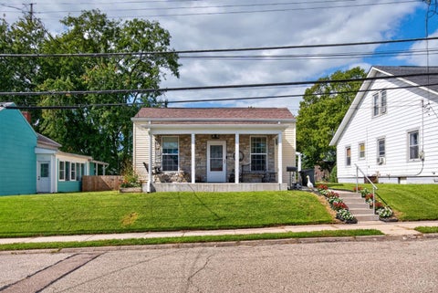 Homes For Sale - 215 S Sycamore Street<br/> Harrison, OH 45030