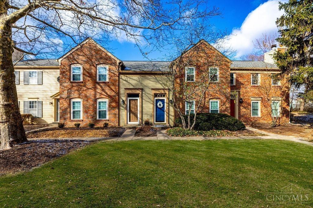 16 Woodsview Lane #16, Sharonville, Ohio image 2