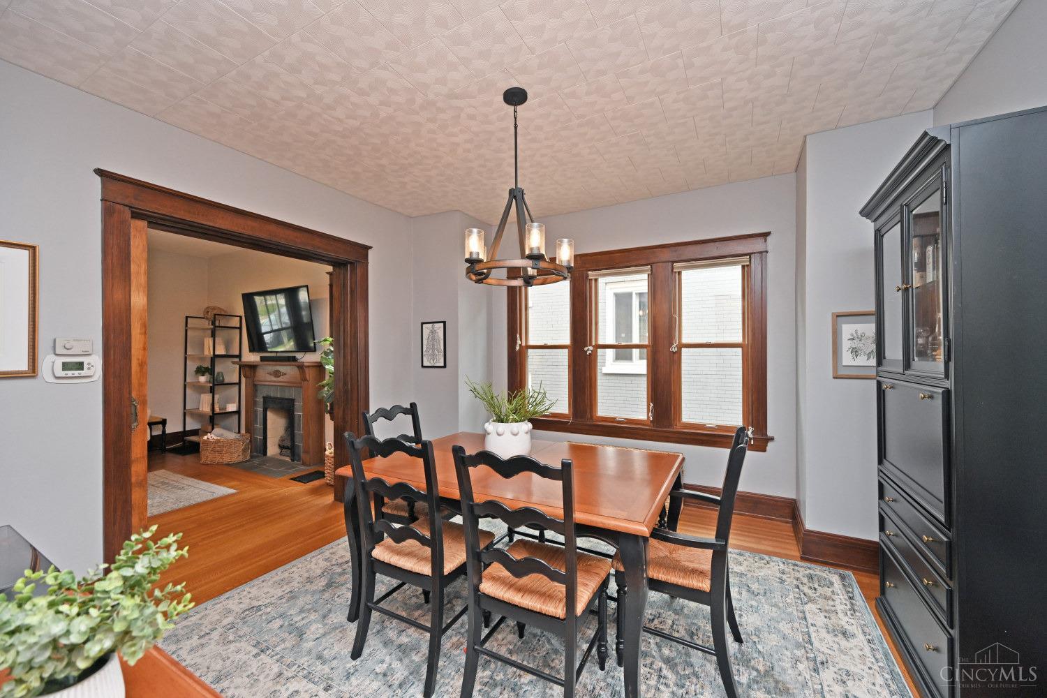 3573 St Charles Place, Cincinnati, Ohio image 9
