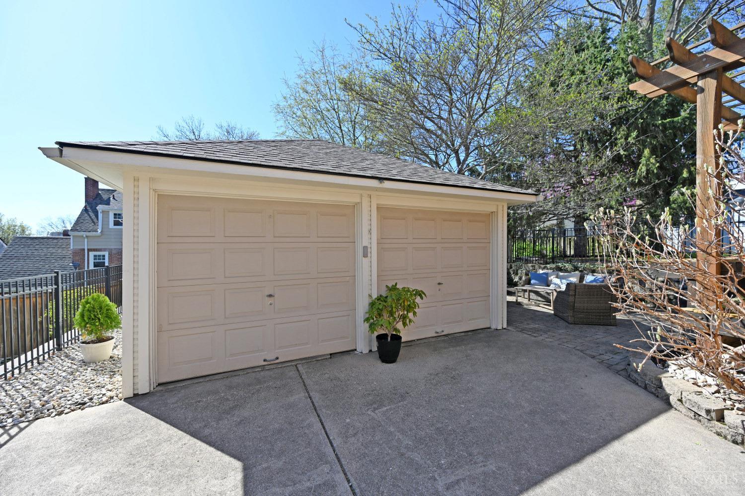 3573 St Charles Place, Cincinnati, Ohio image 34