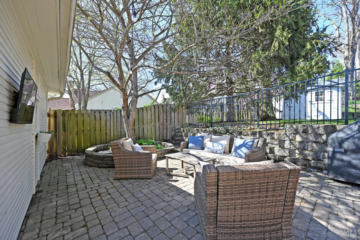 3573 St Charles Place, Cincinnati, Ohio image 32