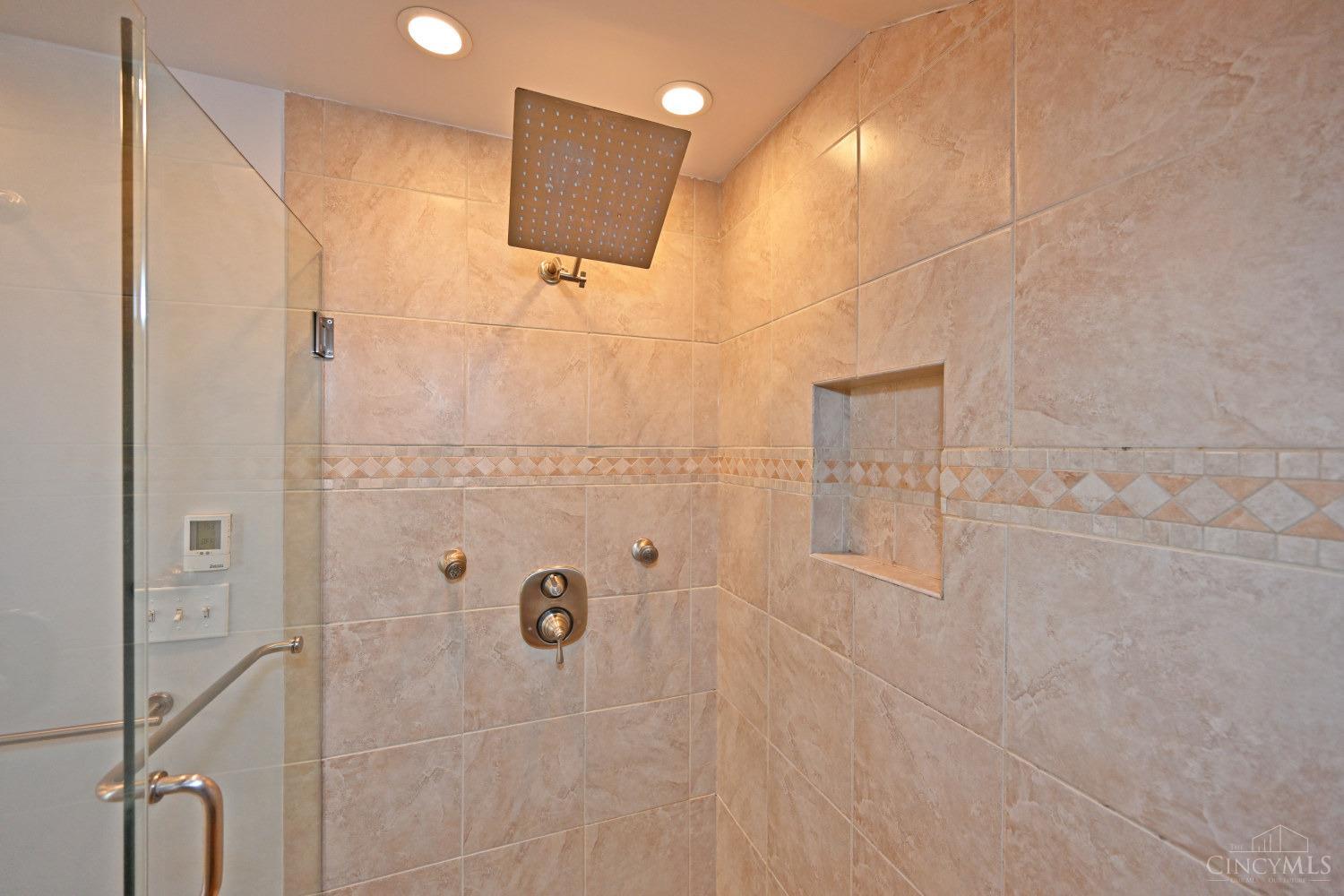 3573 St Charles Place, Cincinnati, Ohio image 25