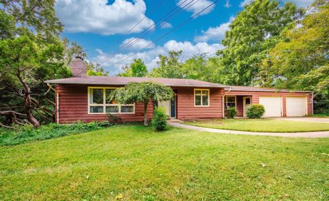 Photo of 105 Mckee Avenue, Oxford, OH 45056 (MLS # 1888218)