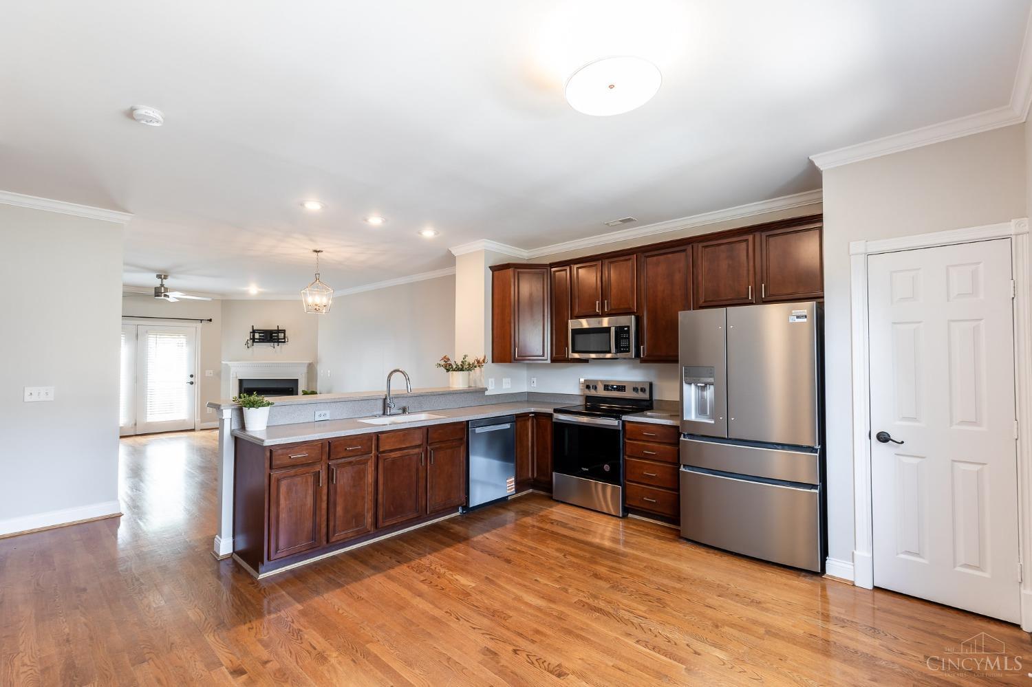 925 Sharkey Lane #3, Cincinnati, Ohio image 7
