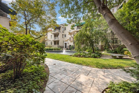 Condo For Sale - 2374 Madison Road #E2F<br/> Cincinnati, OH 45208