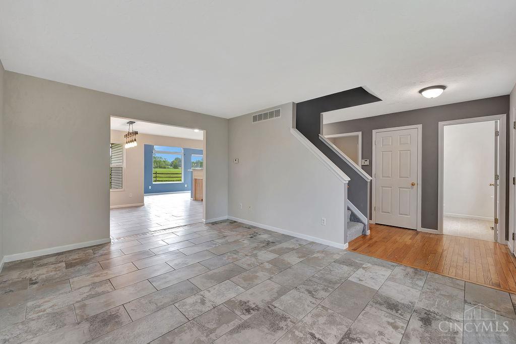 19 Gardenia Drive, Oxford, Ohio image 6