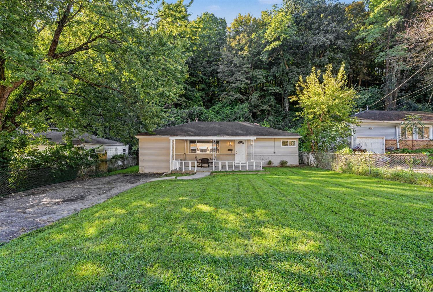 4033 Delhi Road