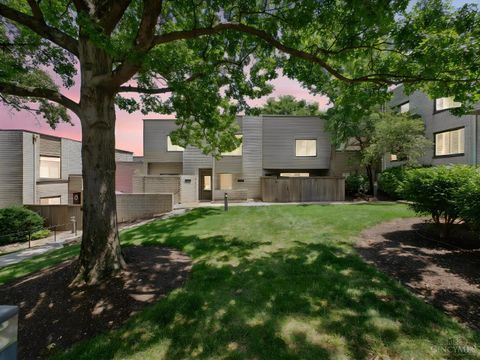 Condo For Rent - 2332 Dana Avenue<br/> Hamilton County, Cincinnati, OH 45208