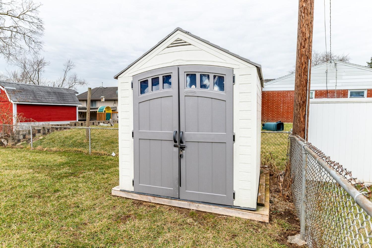 571 Martha Drive, Franklin, Ohio image 6