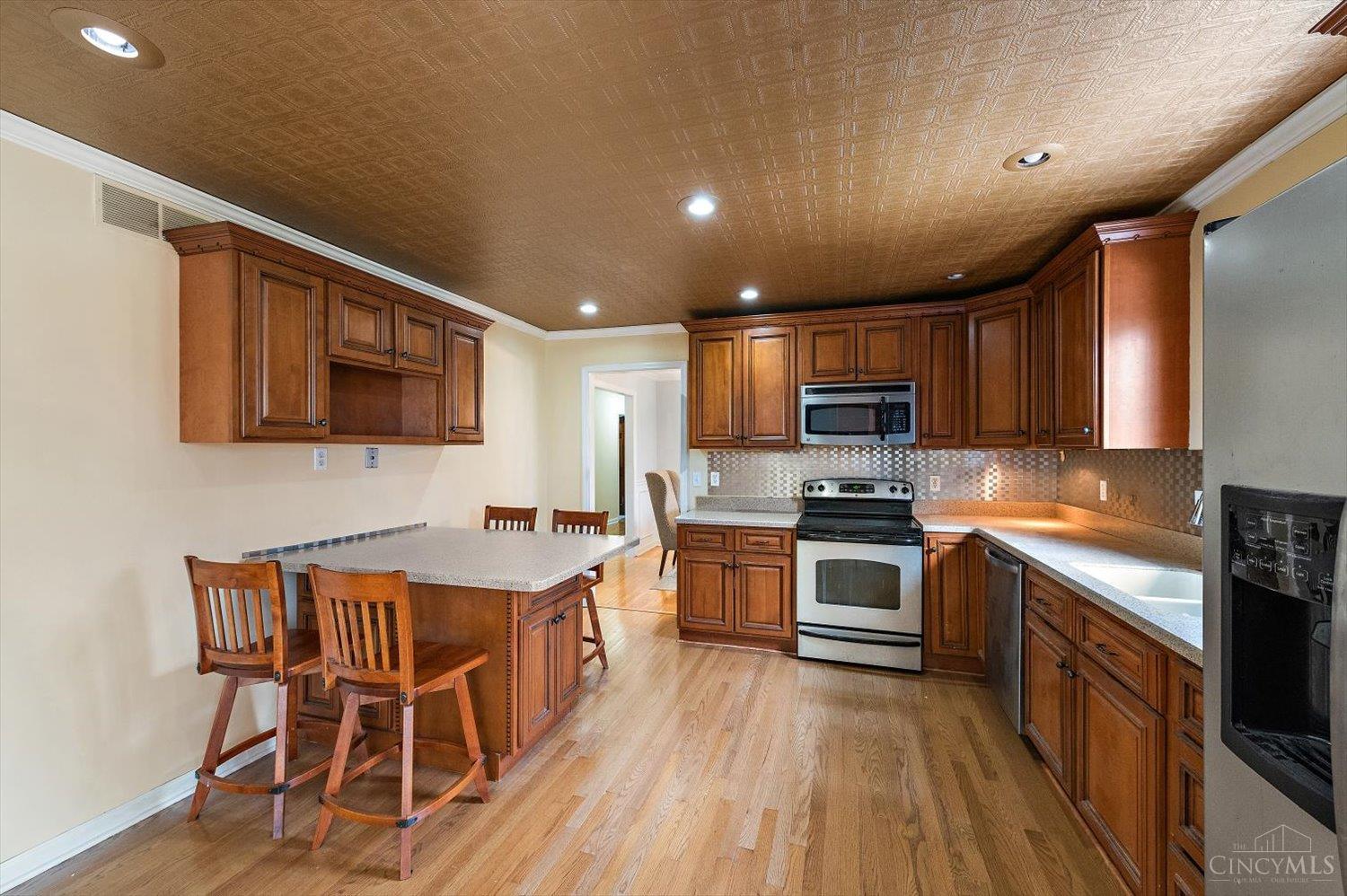 3060 Clubcommons Road