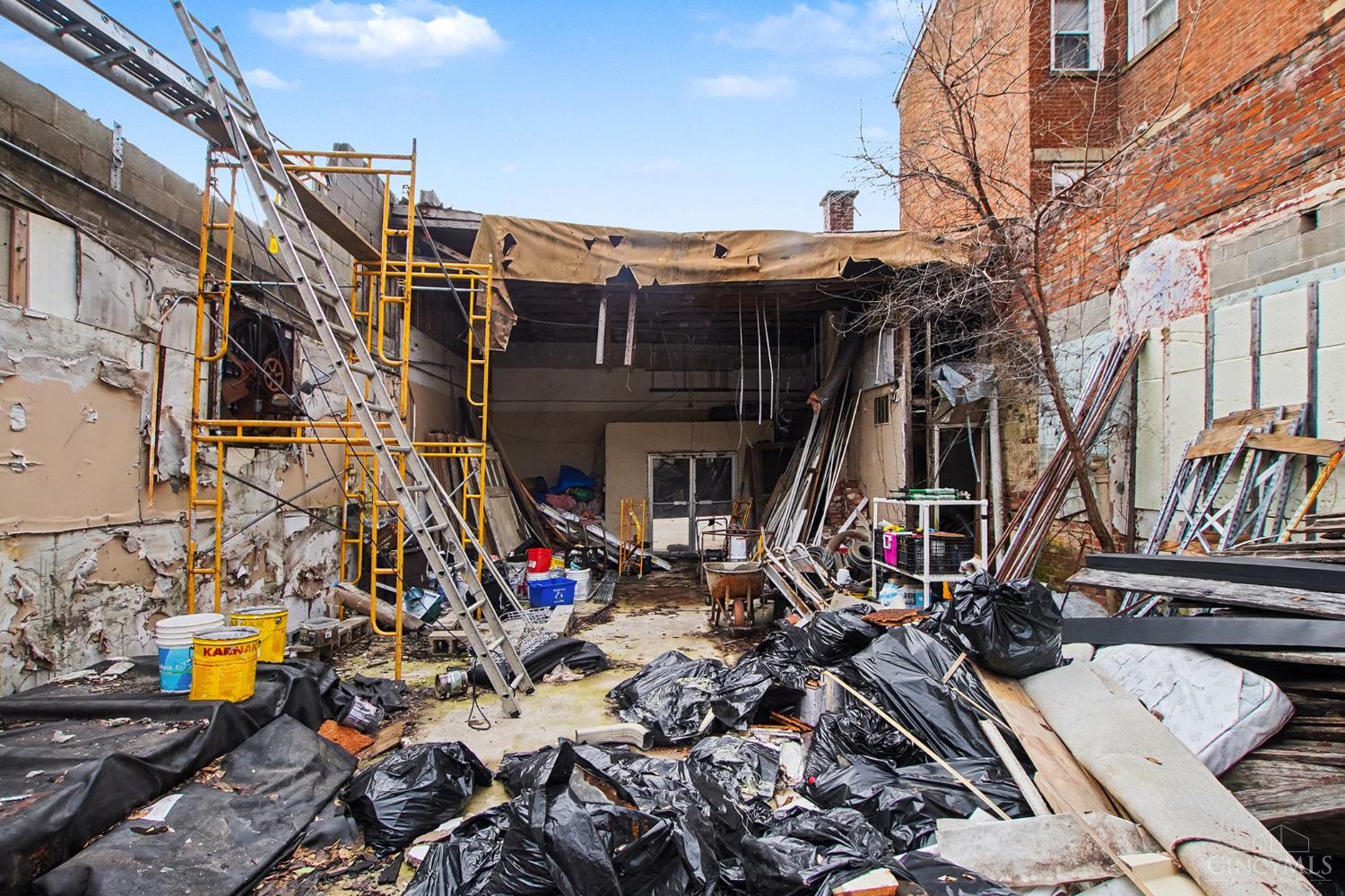 268 W Mcmicken Avenue