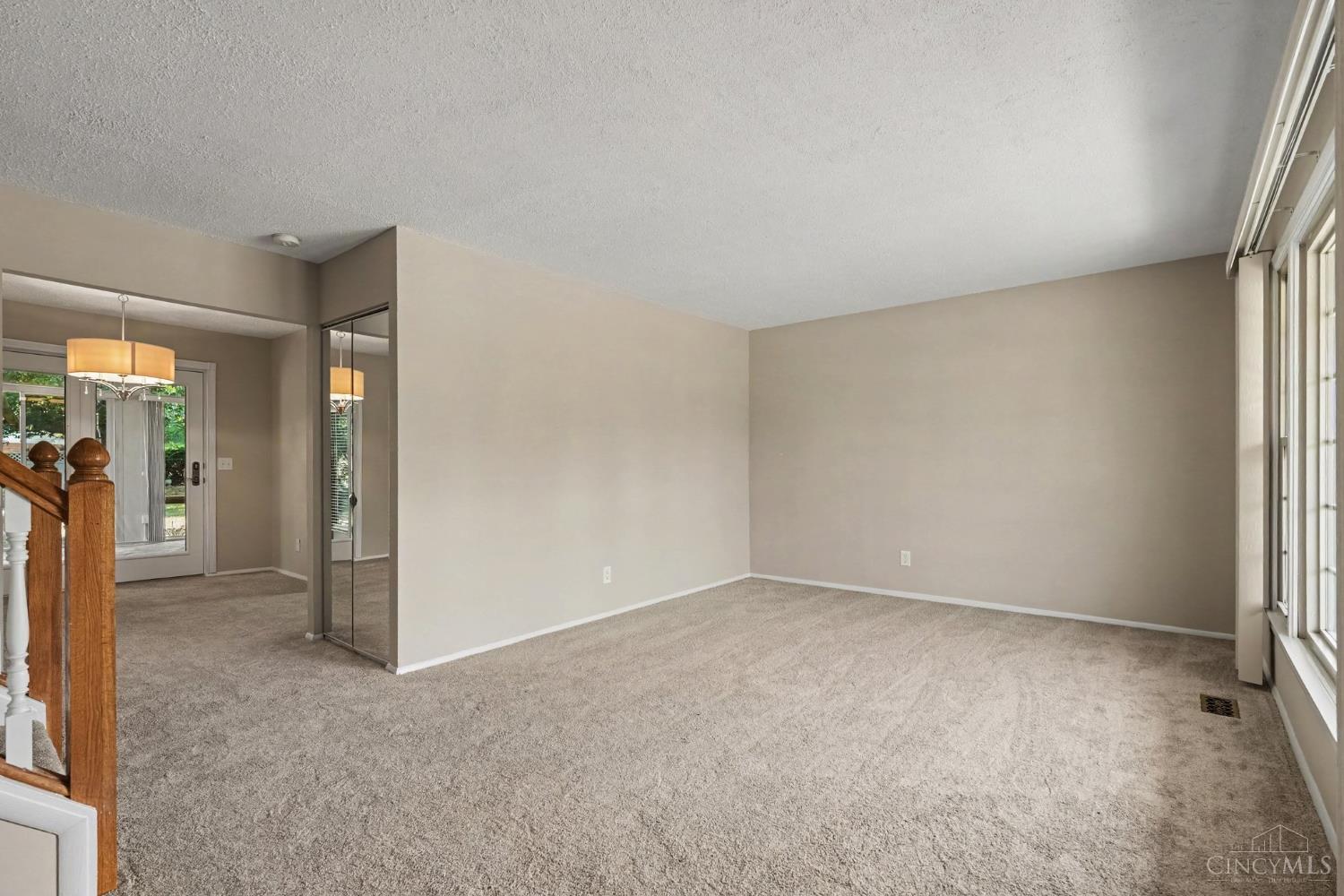 5494 Cleander Drive