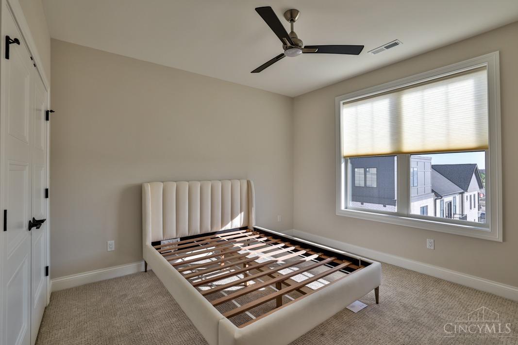 5044 Arabella Circle, Blue Ash, Ohio image 17