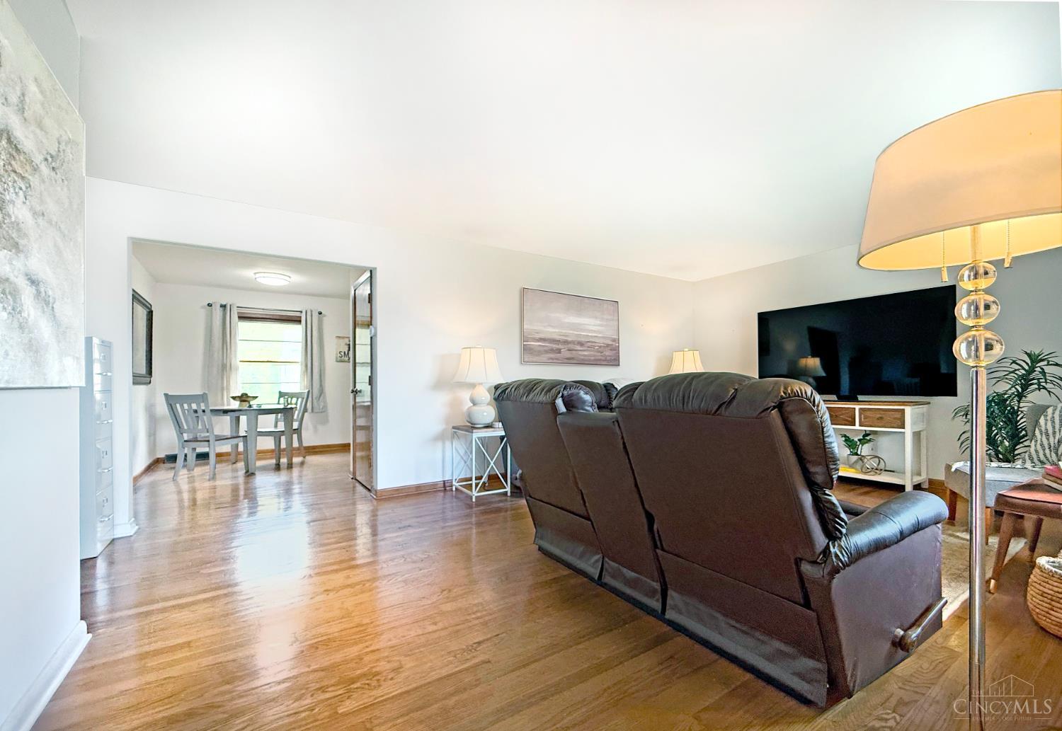 2215 Wellington Road