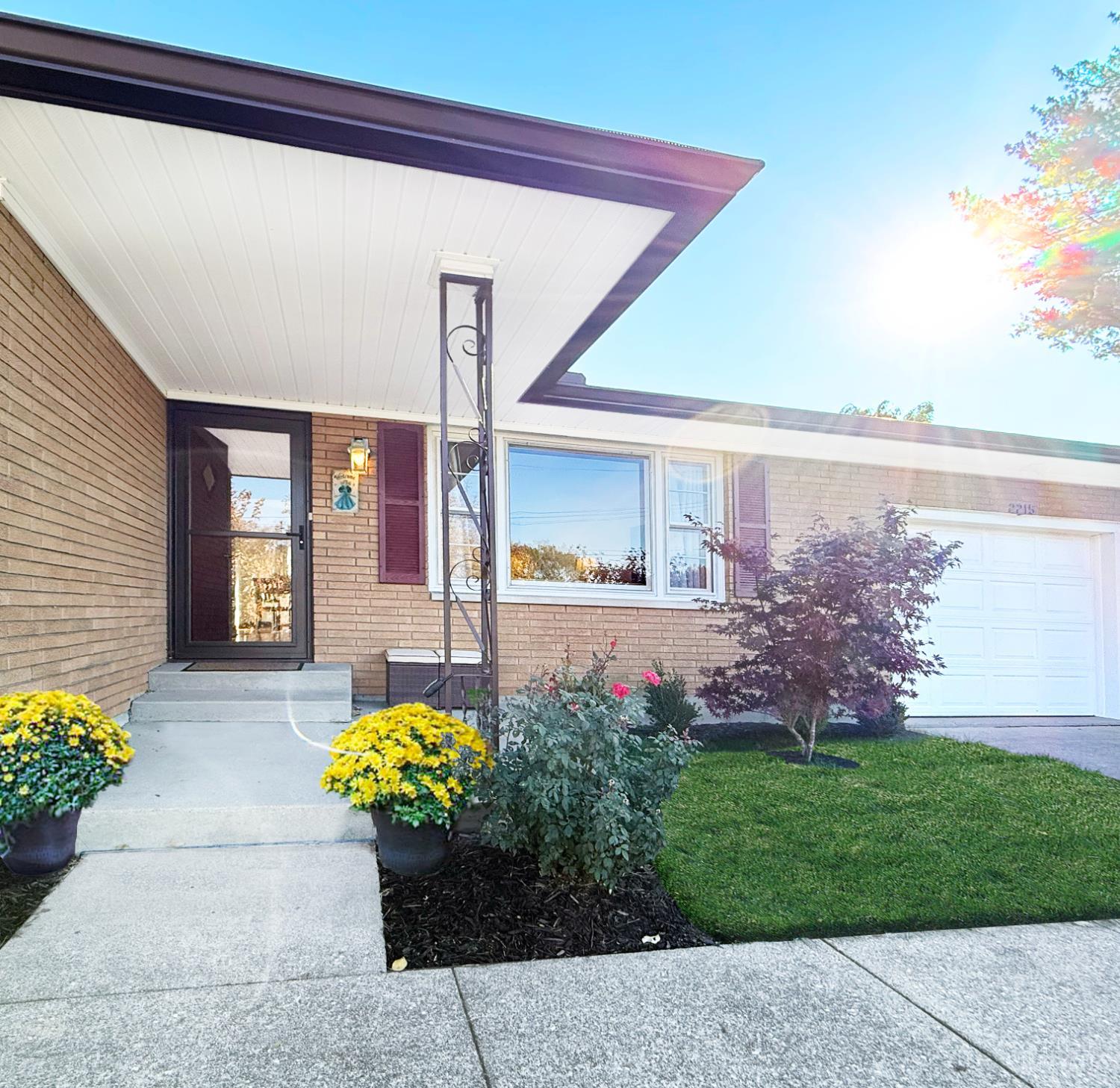 2215 Wellington Road