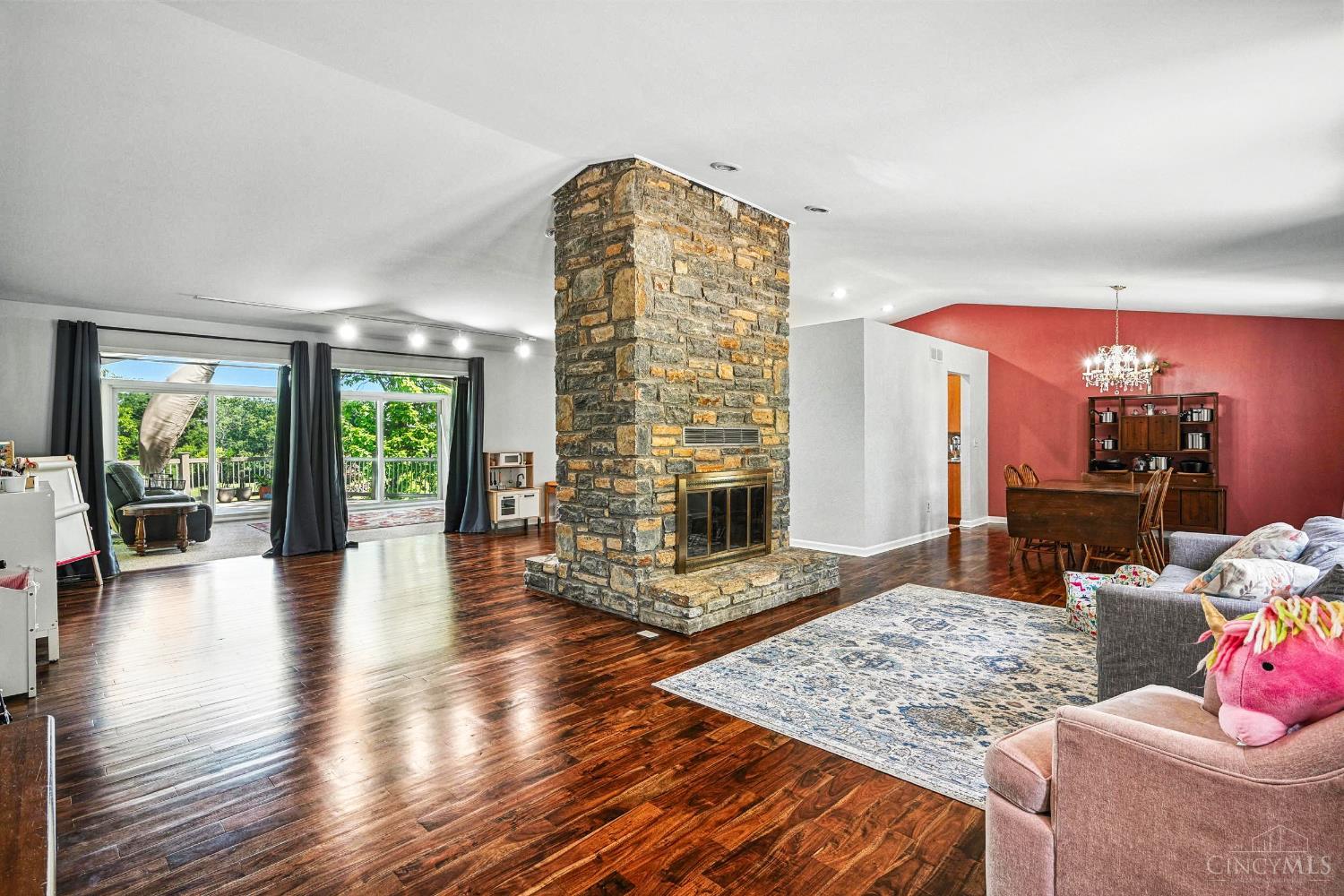 5648 Eagle Nest Court