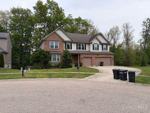 Photo of 1076 Oak Forest Drive, Hamilton Township, OH 45152 (MLS # 1879949)