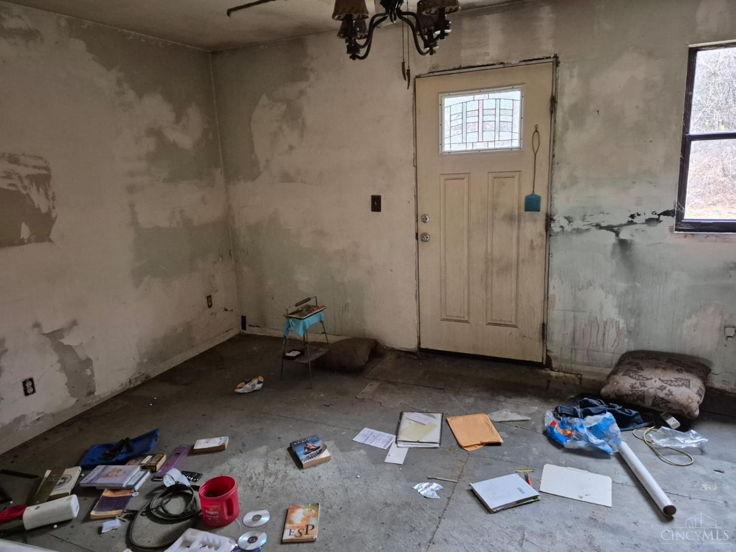 9040 State Route 243