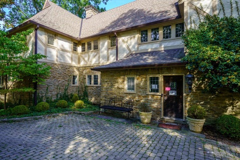 Photo of 14 Garden Place, Cincinnati, OH 45208 (MLS # 1895421)