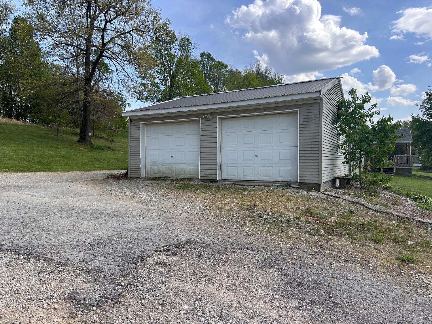1000 Locust Road