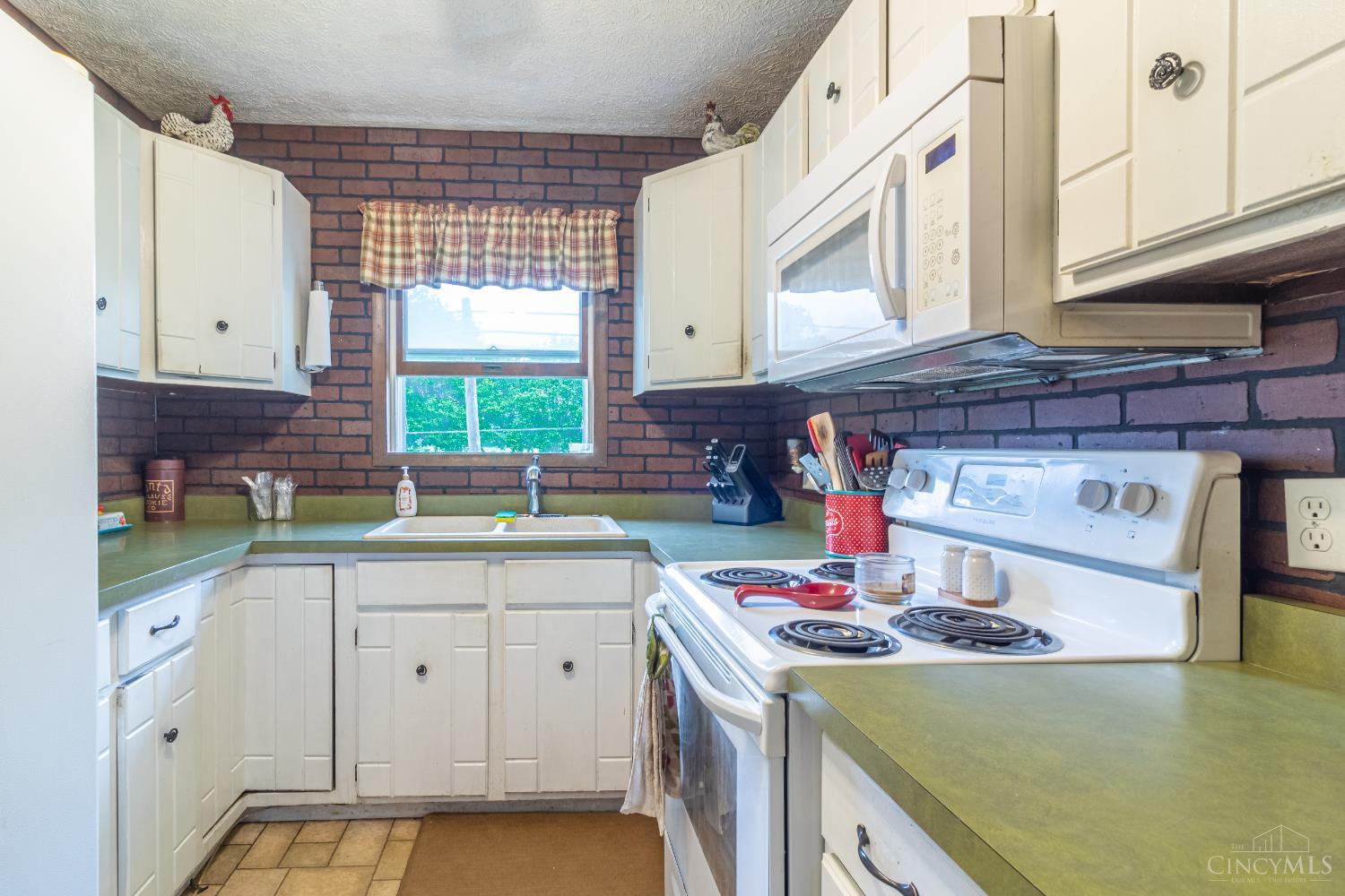 813 Jack Roush Way, West Union, Ohio image 13