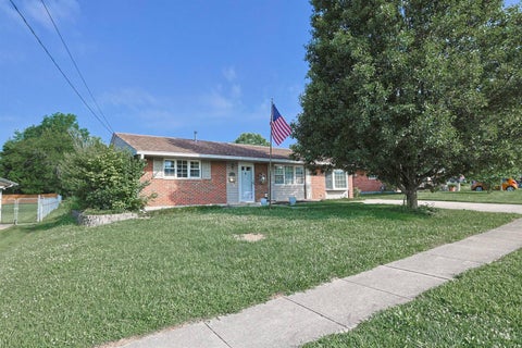 Photo of 942 Mohawk Trail, Milford, OH 45150 (MLS # 1887823)