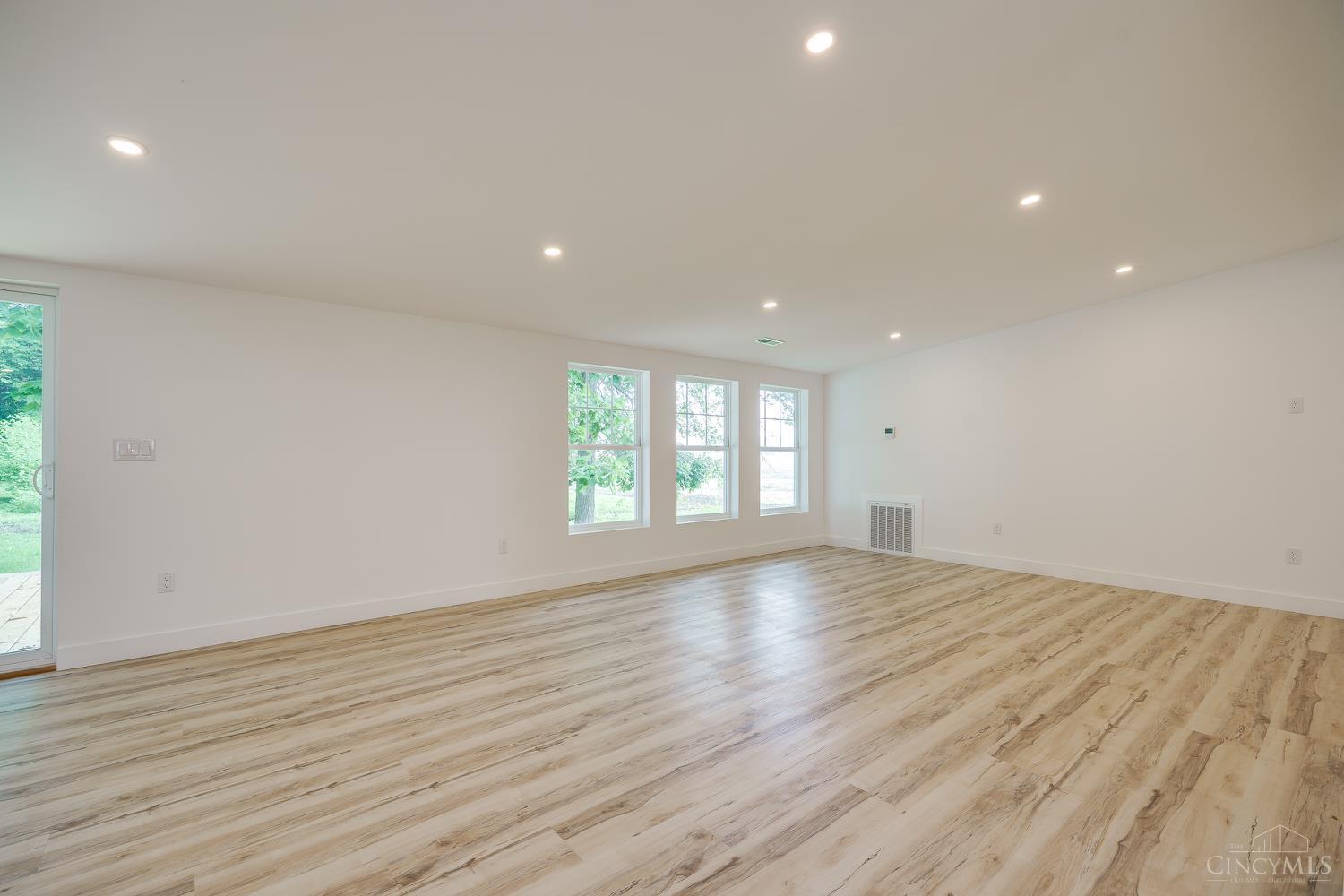 12333 Temple Road, Clayton, Ohio image 10