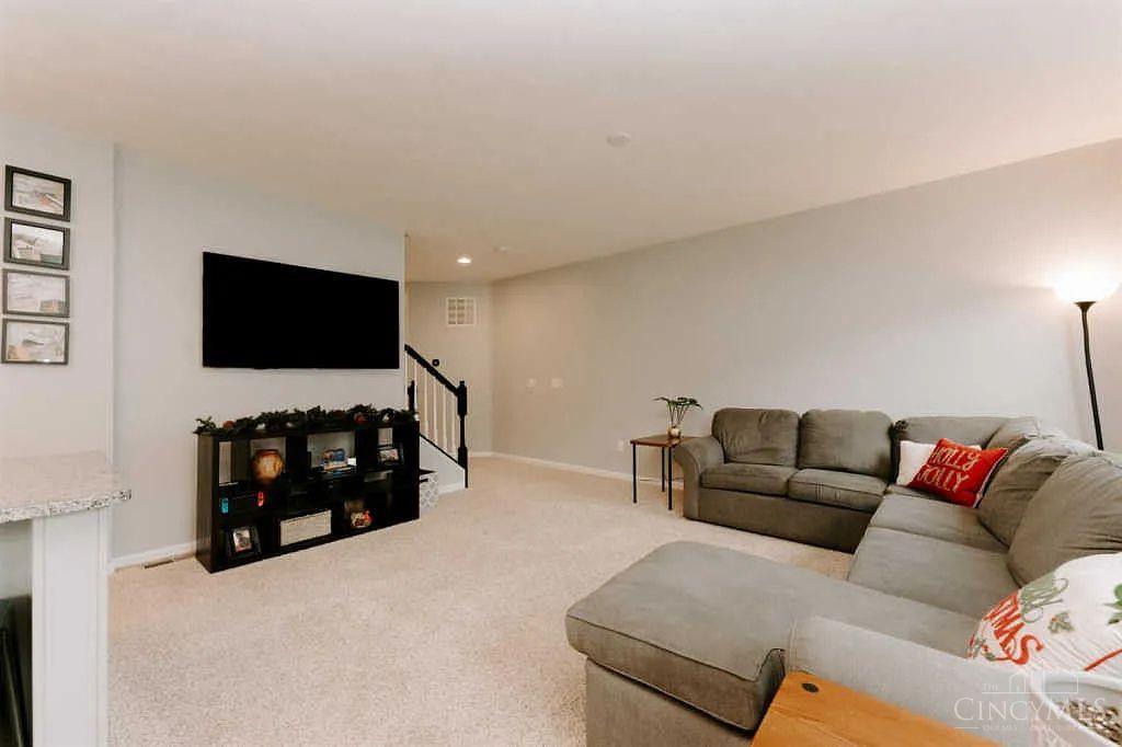 3297 Crescent Falls Way