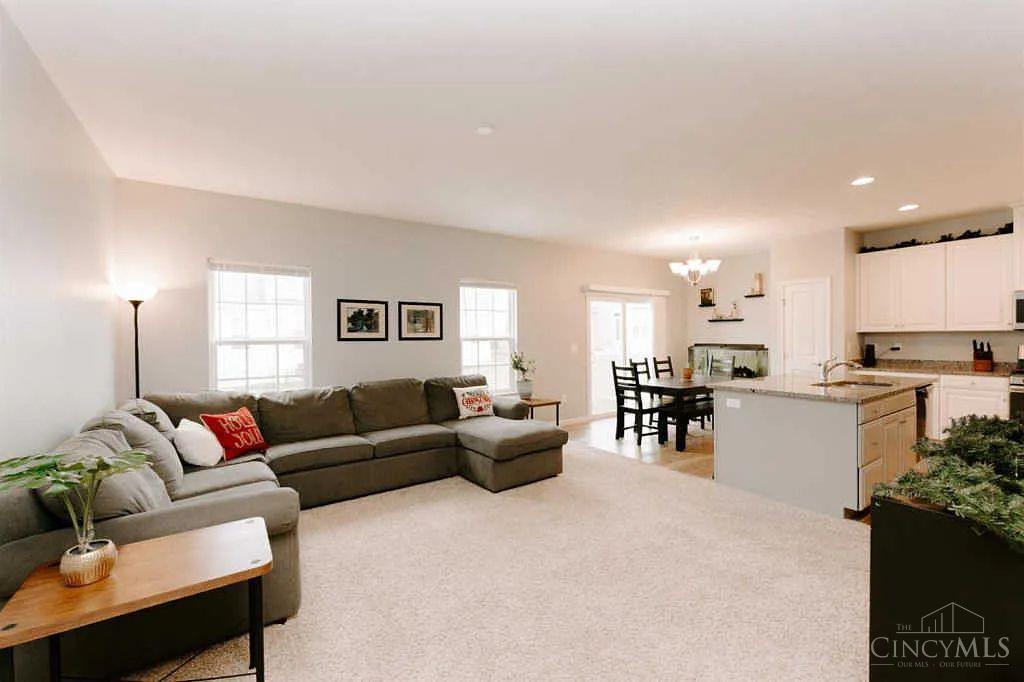 3297 Crescent Falls Way