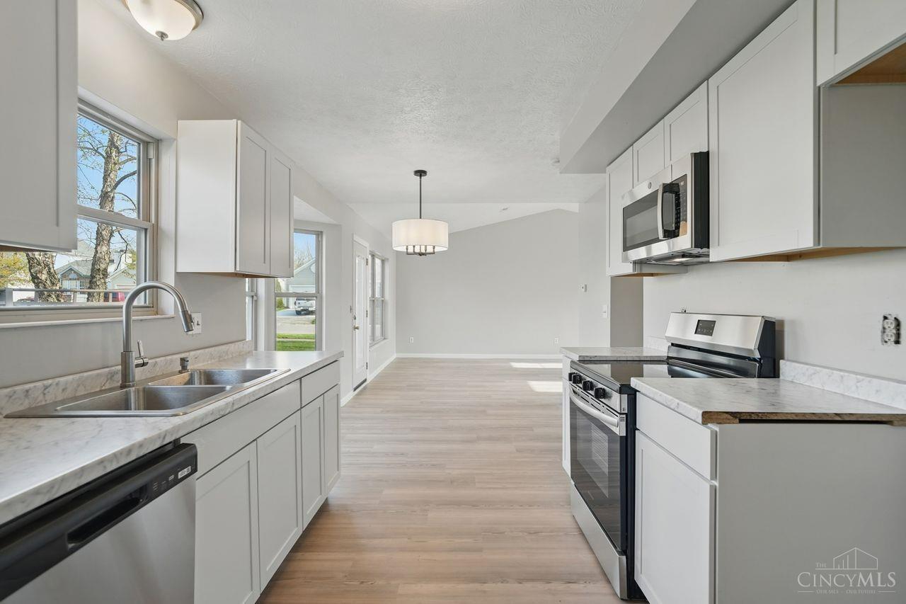 9415 Deer Walk Court, West Chester, Ohio image 13