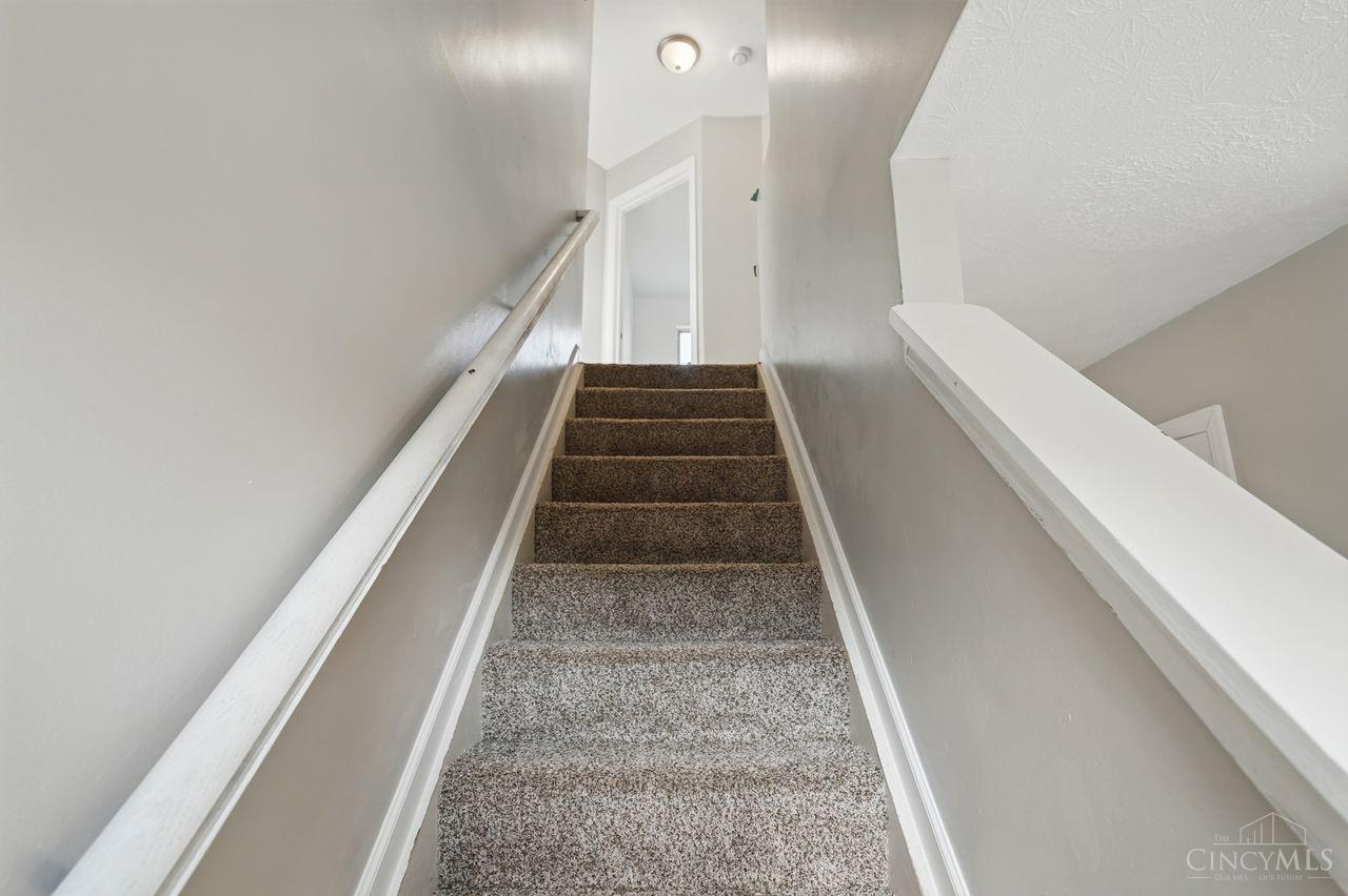 9415 Deer Walk Court, West Chester, Ohio image 16